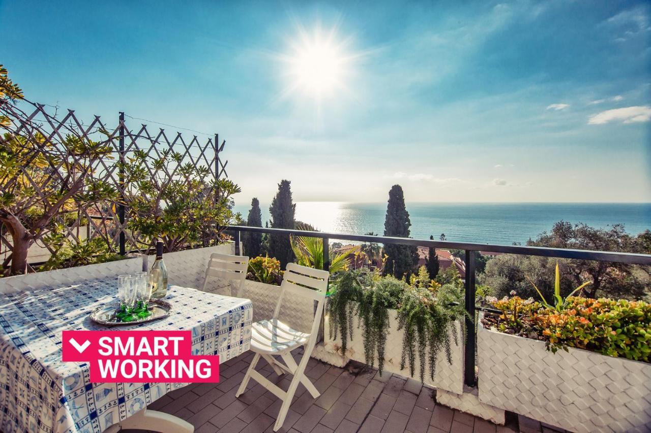 Una Terrazza Sul Golfo Di Ospedaletti By Wonderful Italy Exterior photo